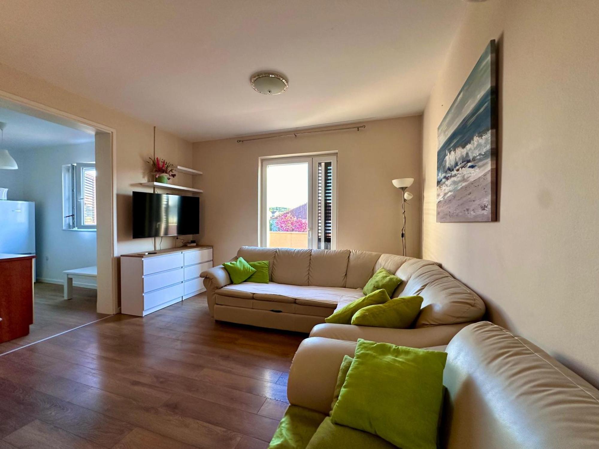 Apartment Ana Бетина Екстериор снимка